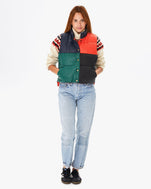 Aurelia wearing the Colorblock Émile Vest with jeans