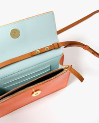 Close Up Fete Pouchette interior view