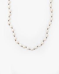 Freshwater Pearl Necklace Close Up