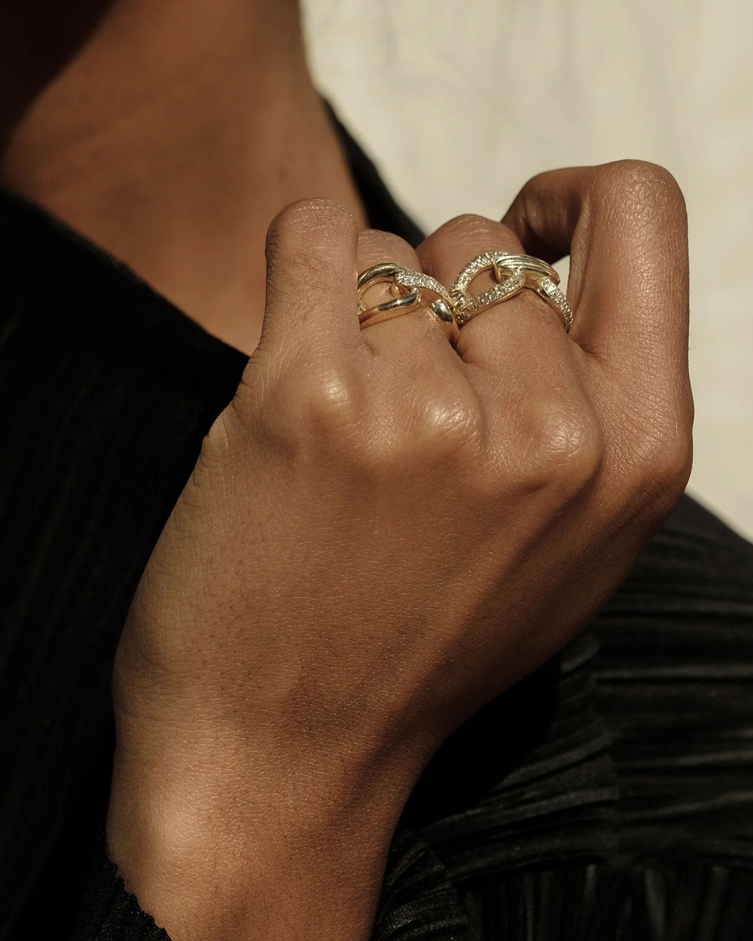 Link Column Ring on model