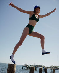 Hi Hi Bottom on model jumping
