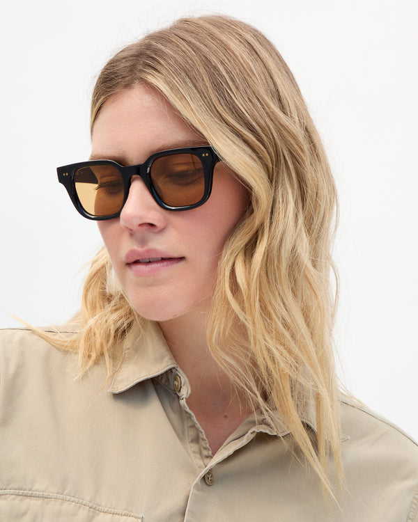 James Sunglasses on Elle