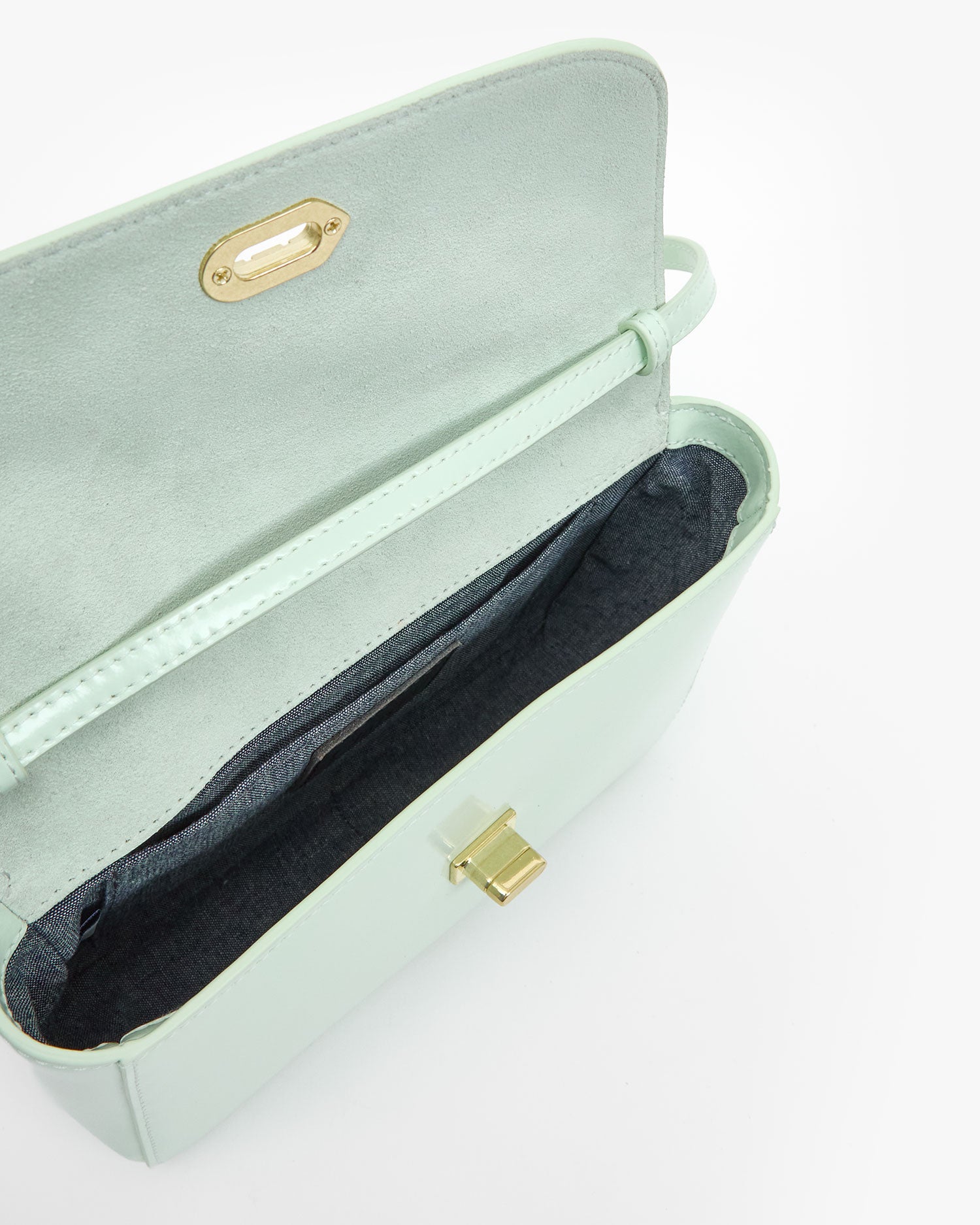 Kathryn interior view