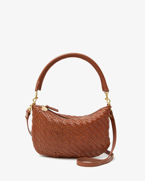 Petit Moyen – Clare V.