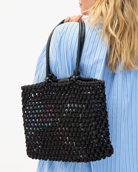 Sandy Beach Bag Black – Clare V.