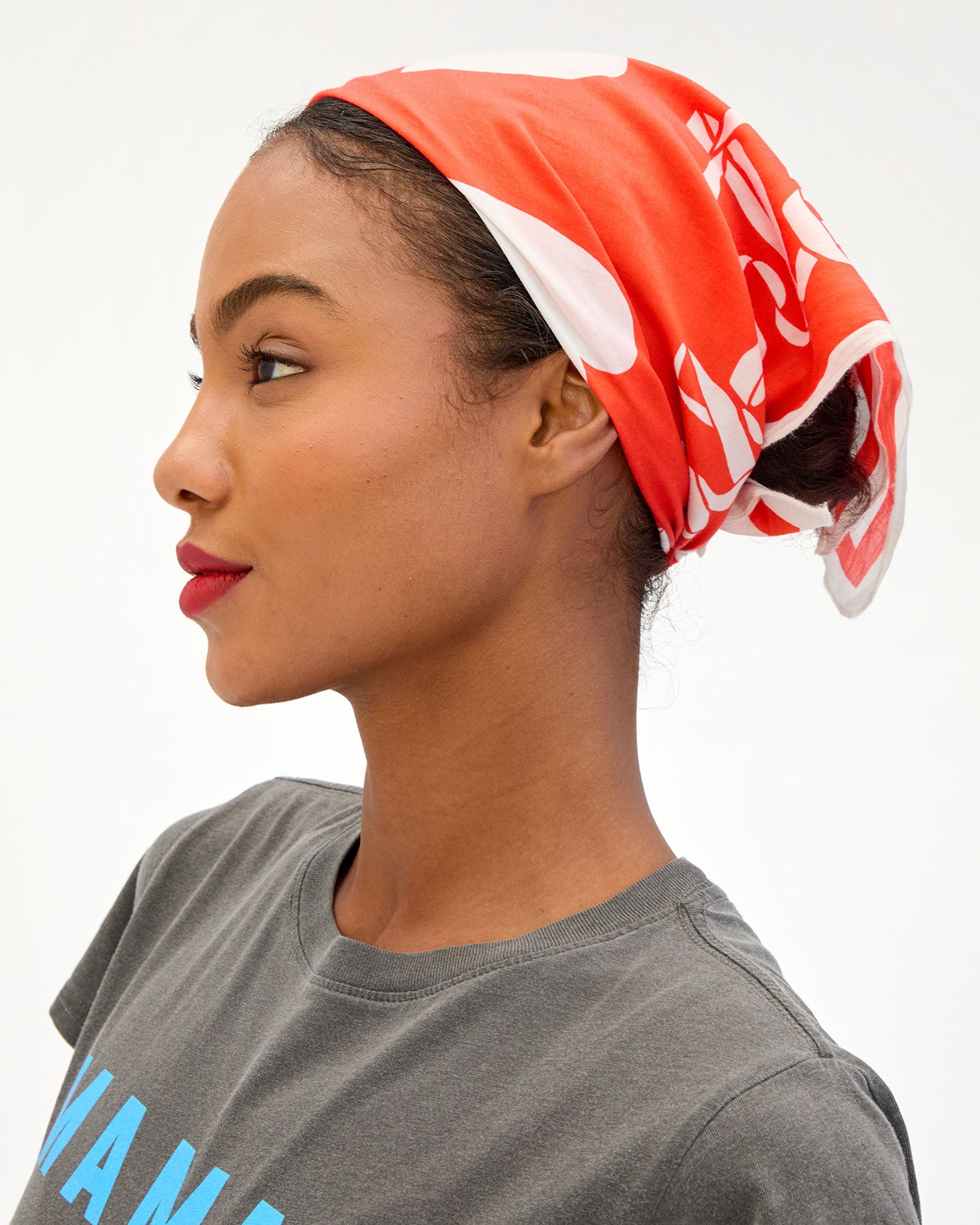 Side view of Bandana