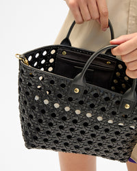 Bateau Bebe interior view