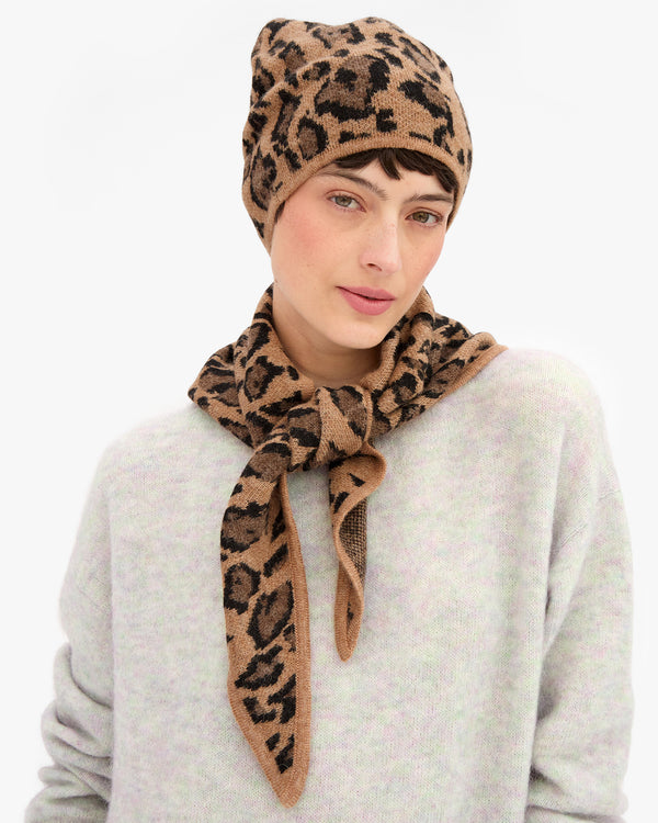 Triangle Scarf on Nike