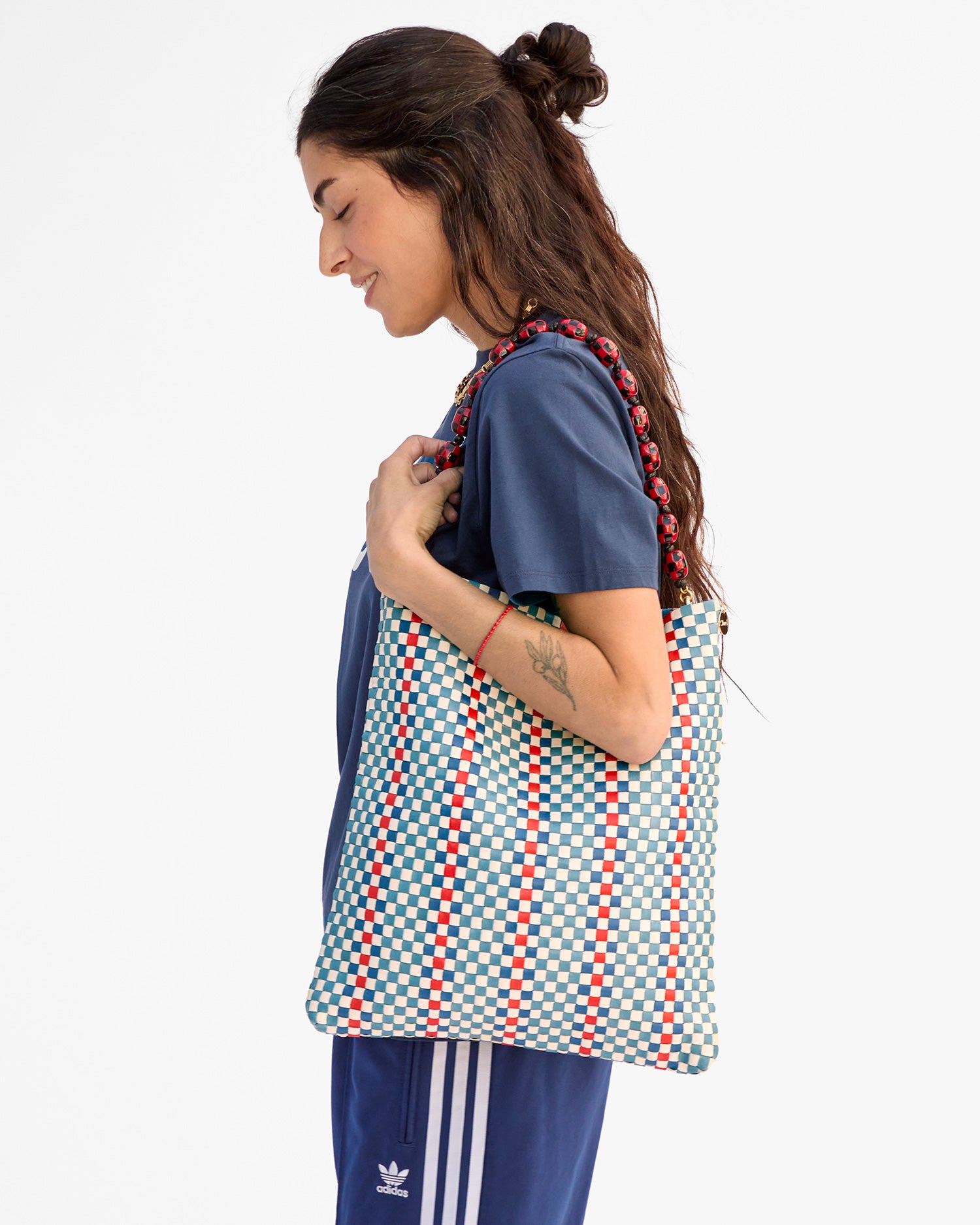 Shortie Strap on Carryall Clutch