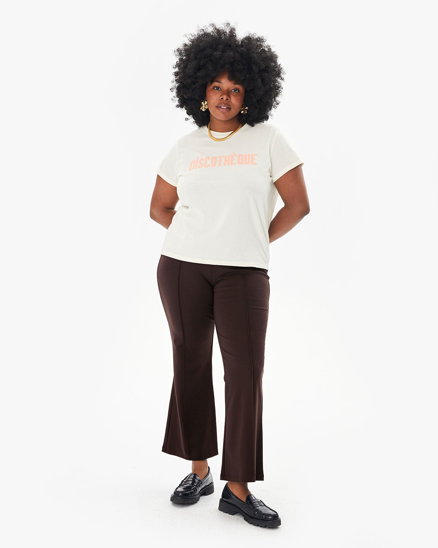 Candice wearing the Chocolate Ponte Le Flare the cream discotheque classic tee