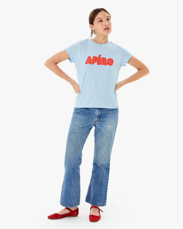 Zoe in the Light Blue Apéro Classic Tee, jeans and red ballet flats 