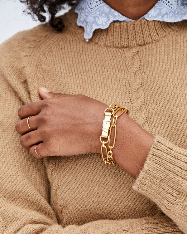 Mecca Wearing the Convertible Chain Necklace as a Belt