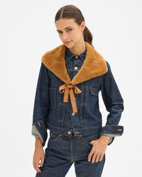 Deneuve Collar on Marie