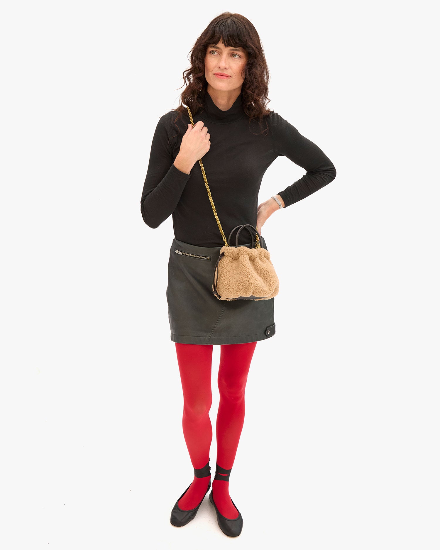 Danica wearing Emma w Top Handle