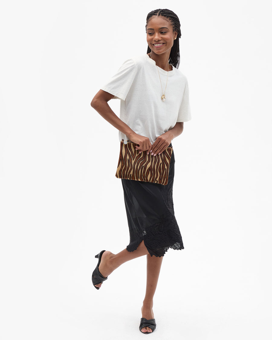 Vitoria holding Flat Clutch