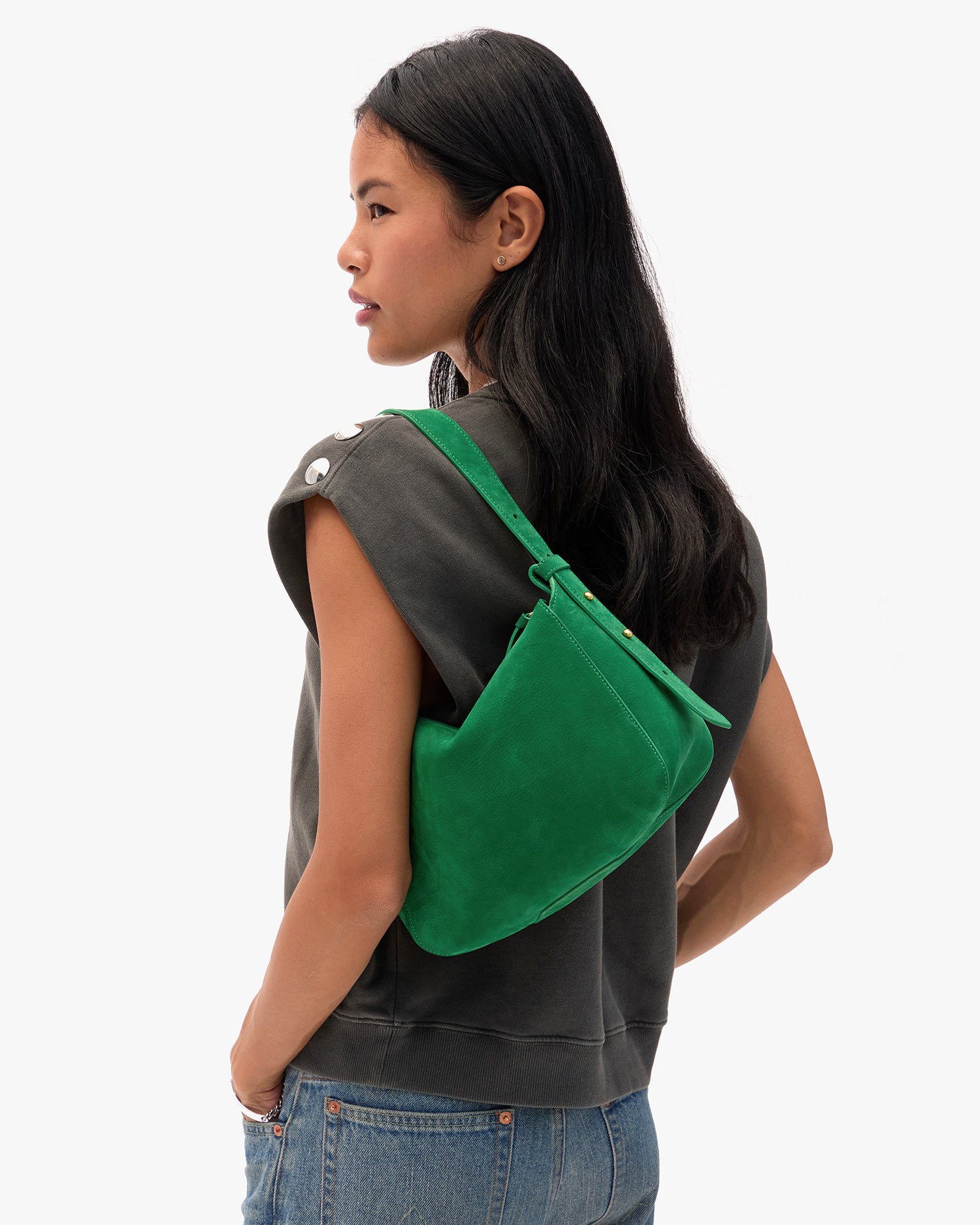 Sandra wearing Fleurine