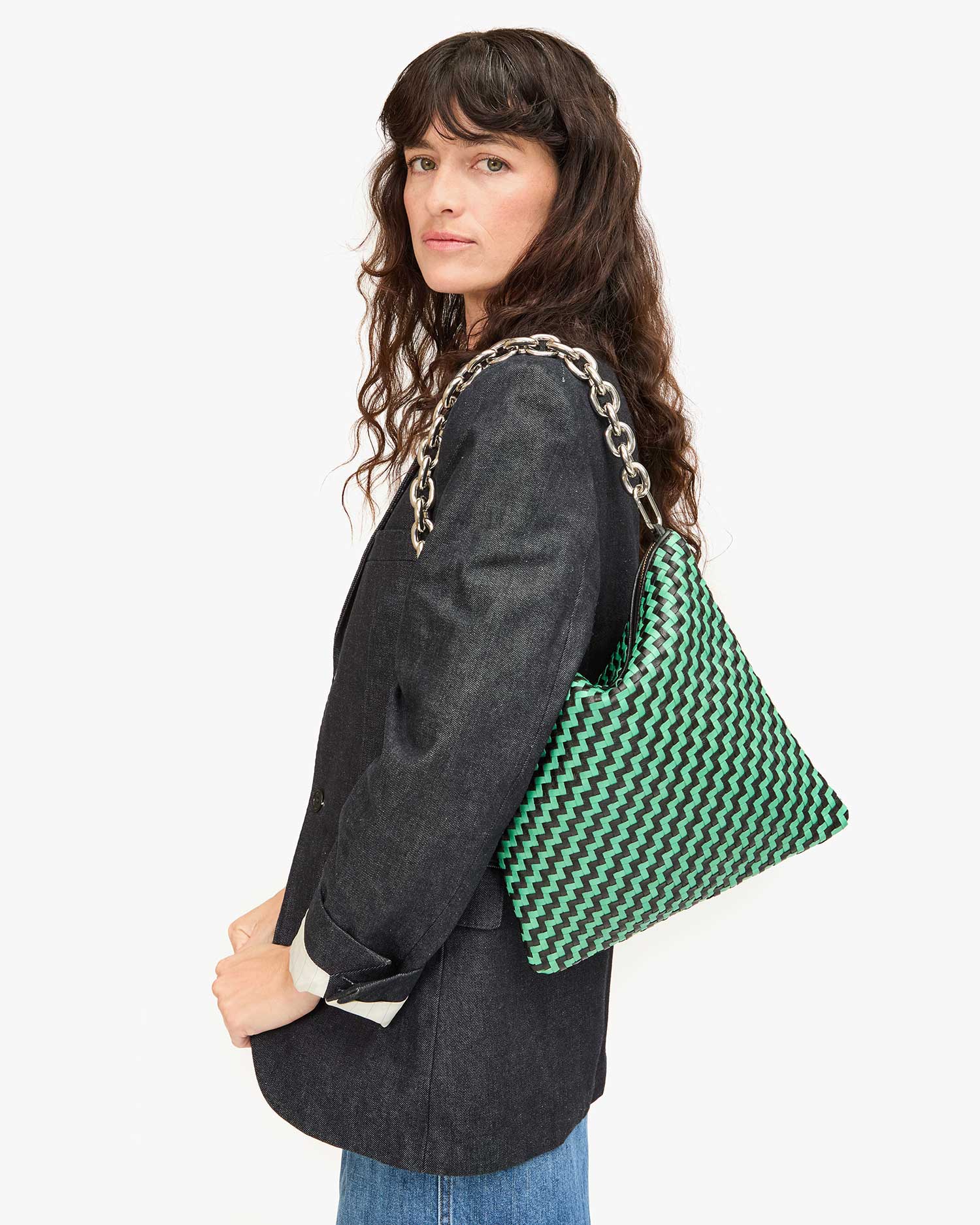 Clare v clutch online