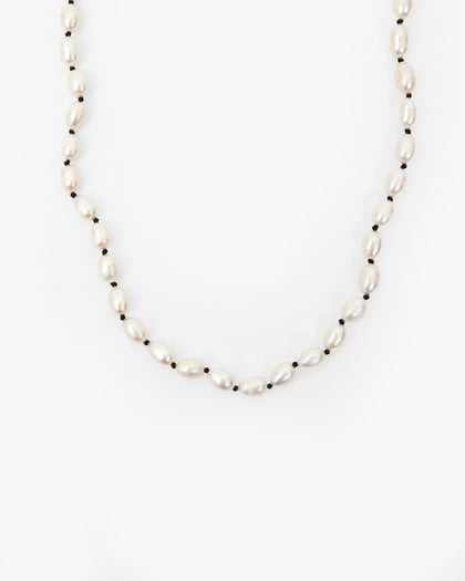 Freshwater Pearl Necklace Close Up
