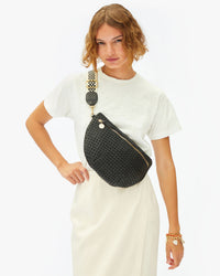 Adjustable Crossbody Strap on Grande Fanny