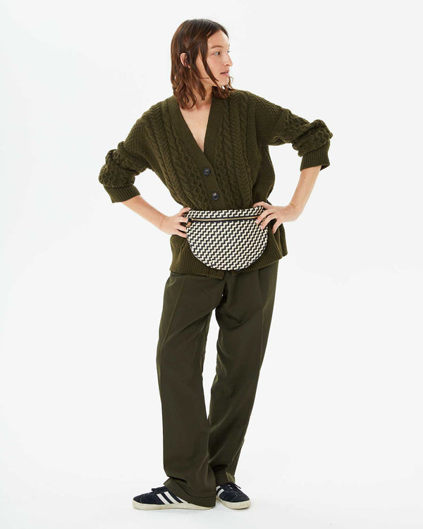 Zoe wearing the Black & Cream Woven Zig Zag Grande Fanny around her waist