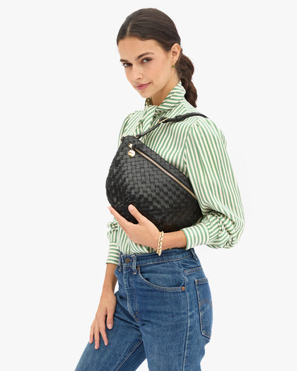 Grande Fanny as a shoulder bag
