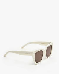 side view of the Heather Sunglasses in Cream