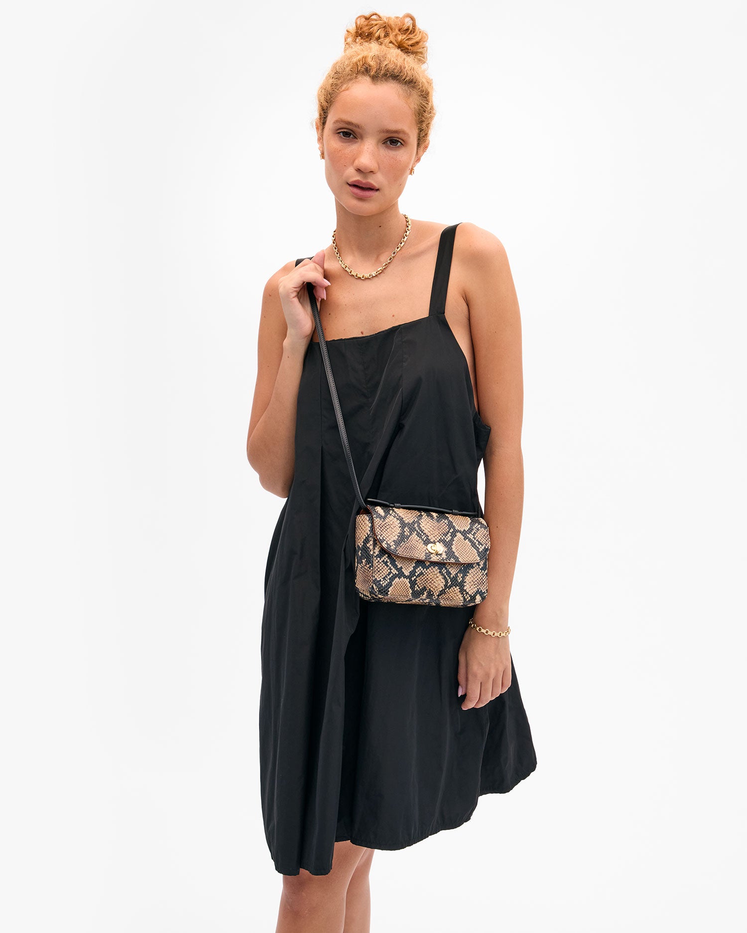 Kathryn as a crossbody