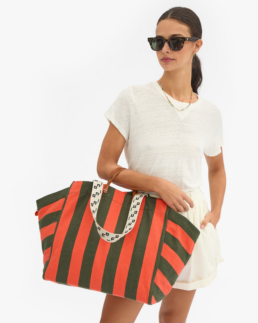 La Cote Tote on Marie's arm
