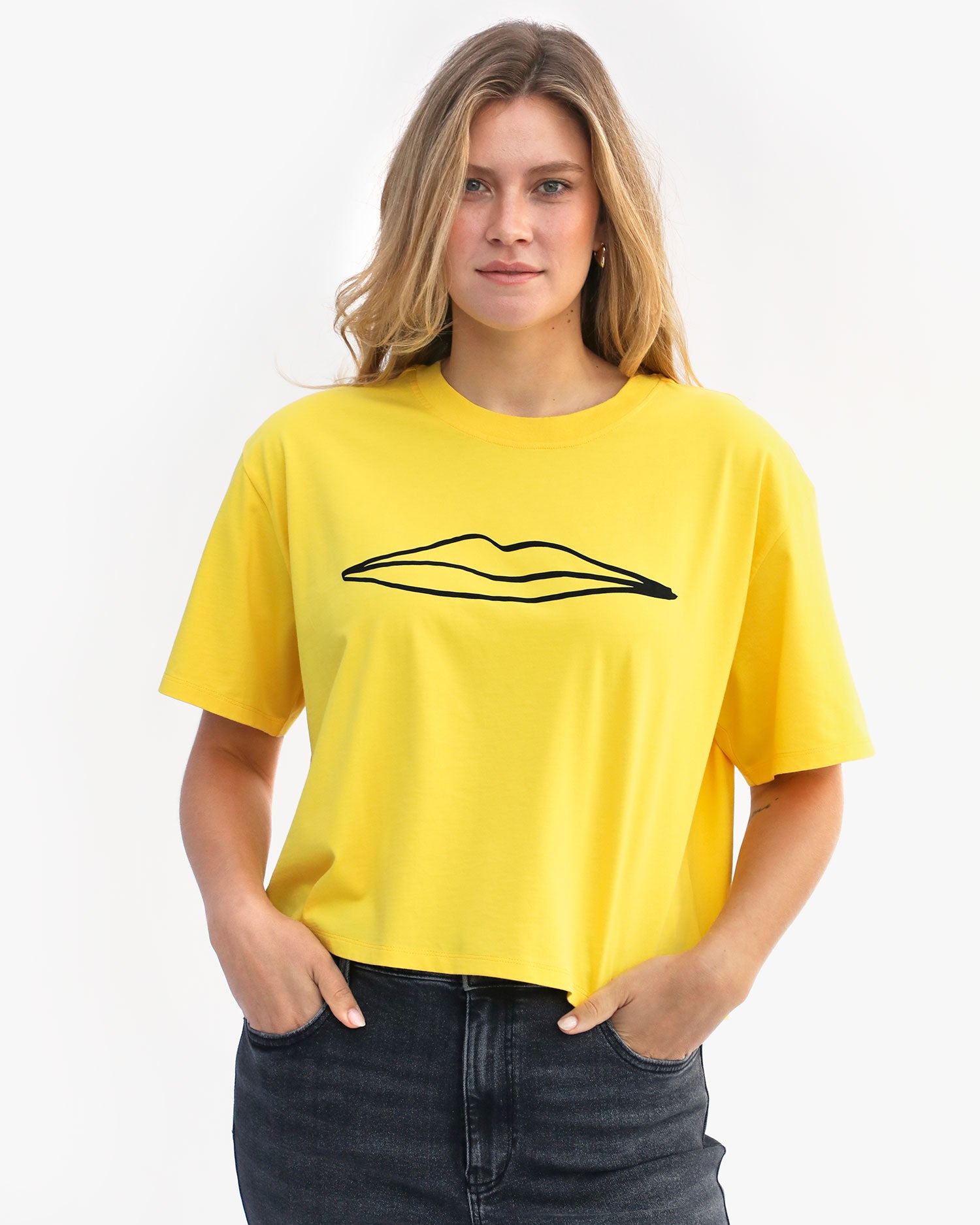 Le Carre Tee on Elle