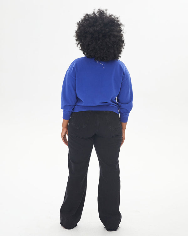 back view of Candice in the Cobalt Discothèque Le Drop