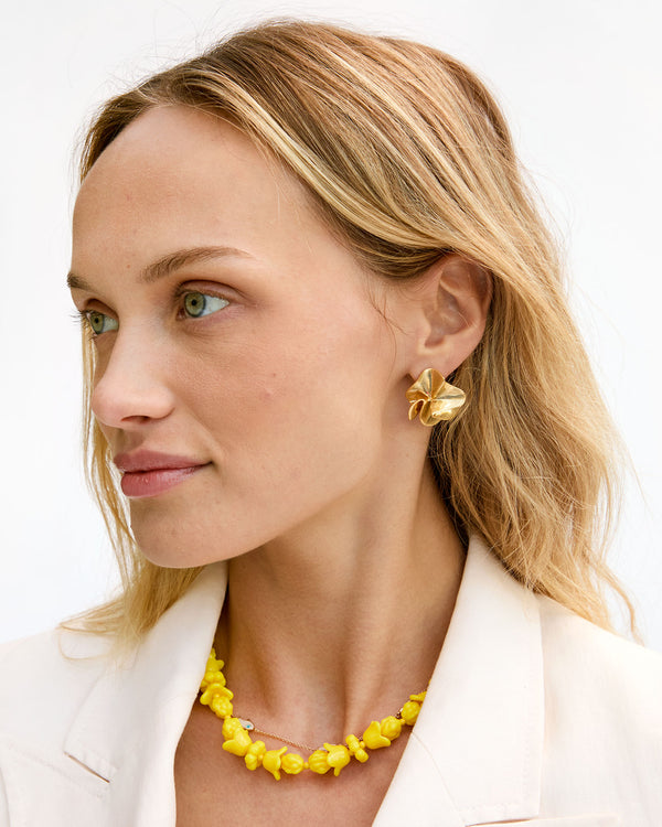 Le Jardin Collar on Mae