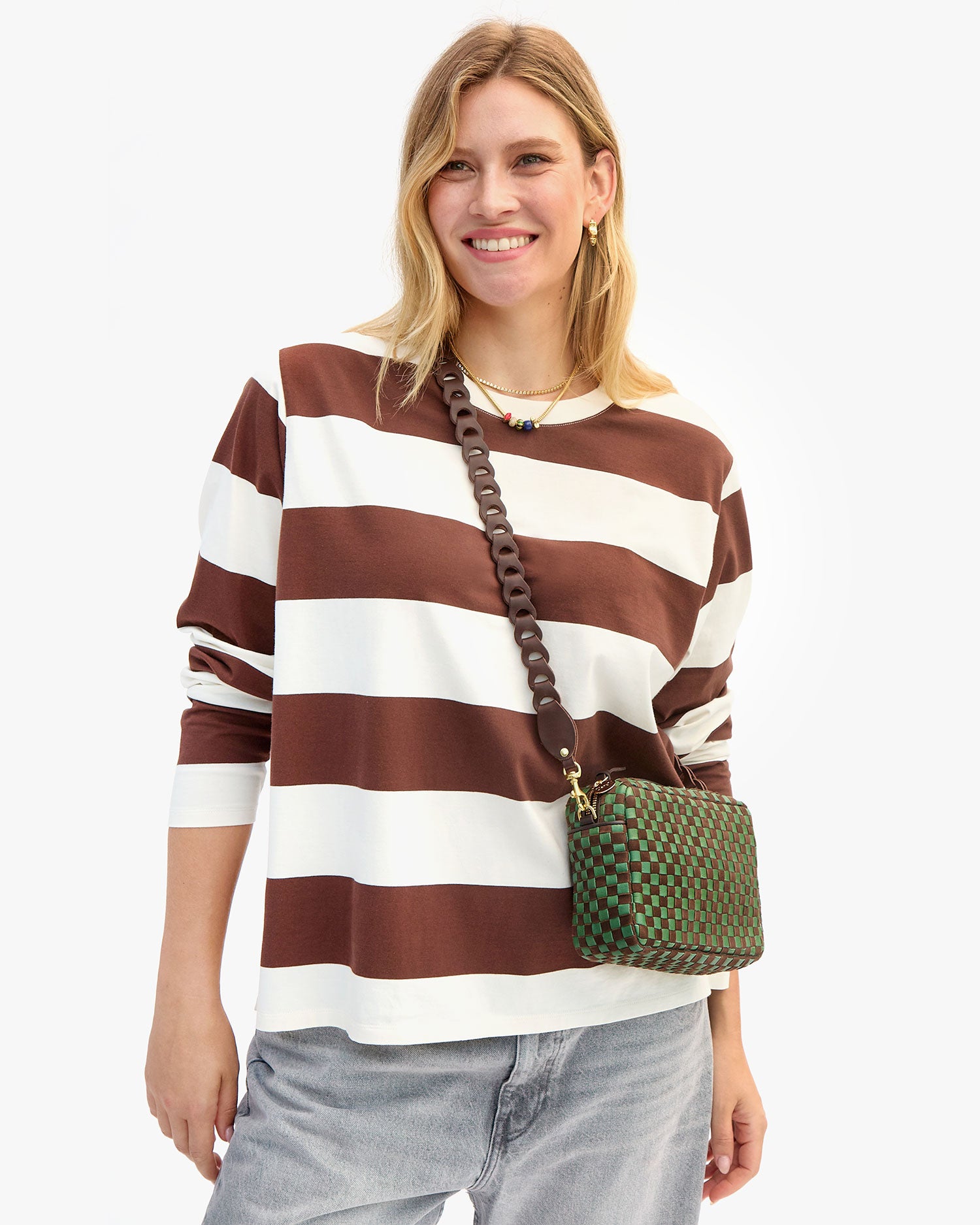 Crossbody Link Strap on Midi Sac