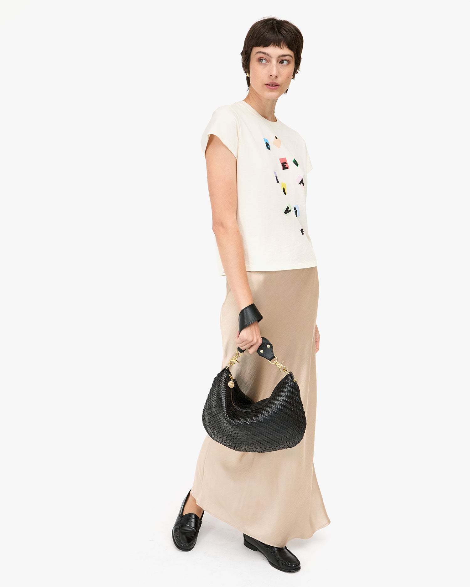 Moyen Messenger – Clare V.