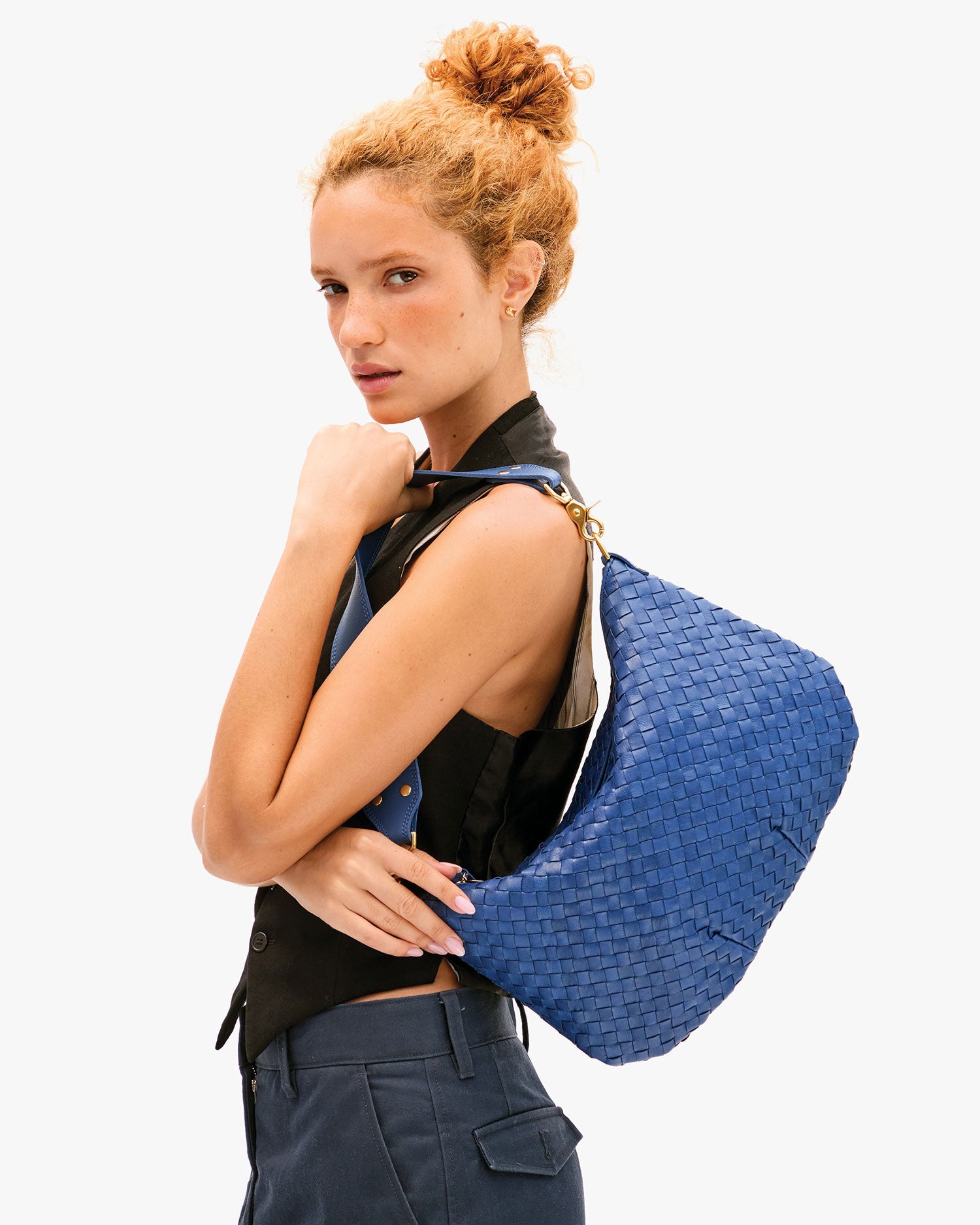 Moyen Messenger on Laura