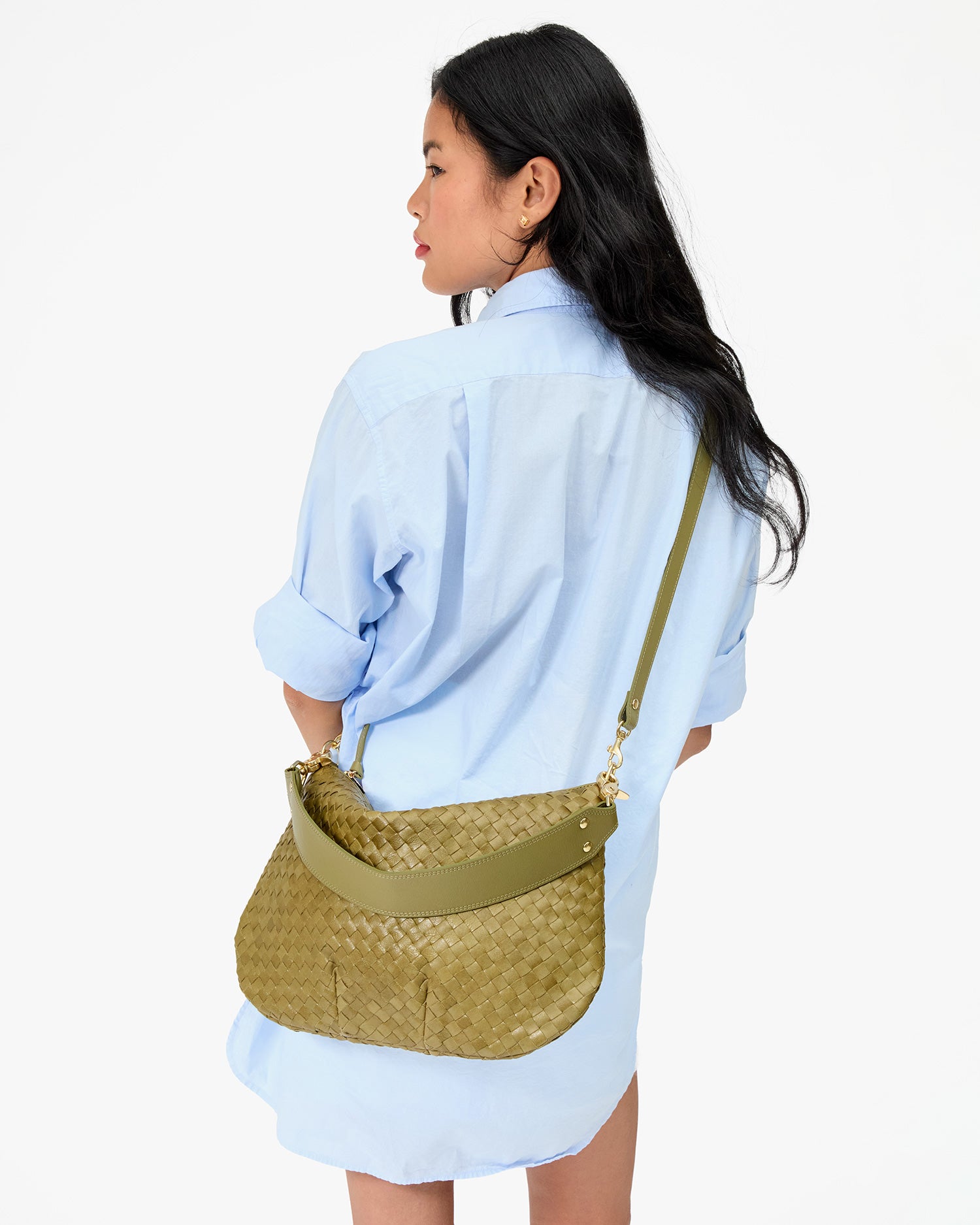 Moyen Messenger as a crossbody bag