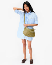 Sandra wearing Moyen Messenger