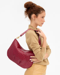 Moyen Messenger as a shoulder bag