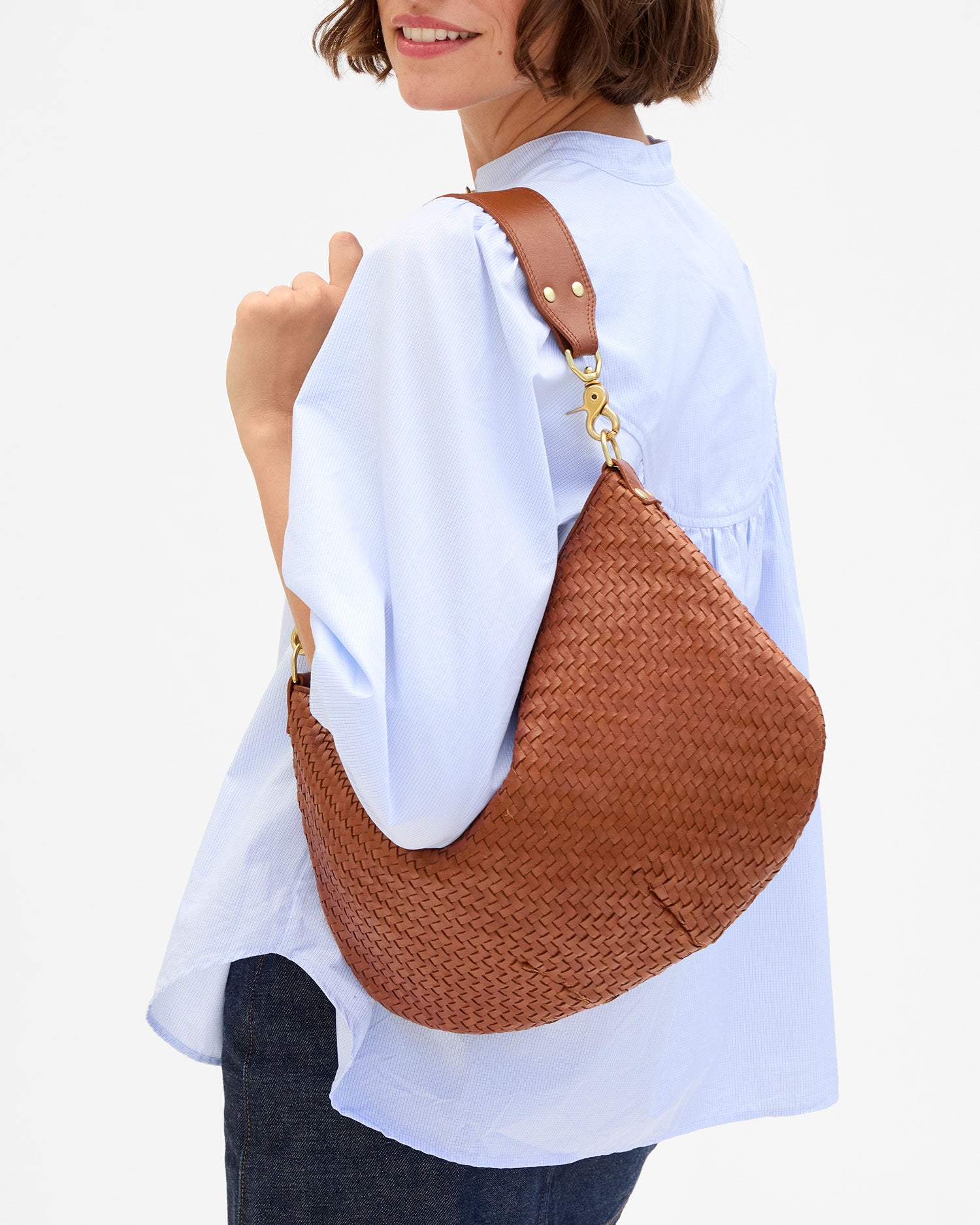 Moyen Messenger as shoulder bag