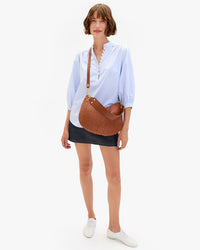 Moyen Messenger as a crossbody bag