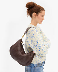 Moyen Messenger on Laura