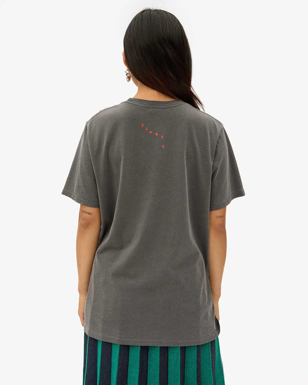 back view of Maly in the Faded Black Paris L.A. Original Tee