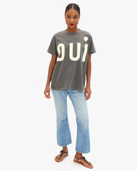 Full View of Vitoria in the Grande Oui Original Tee