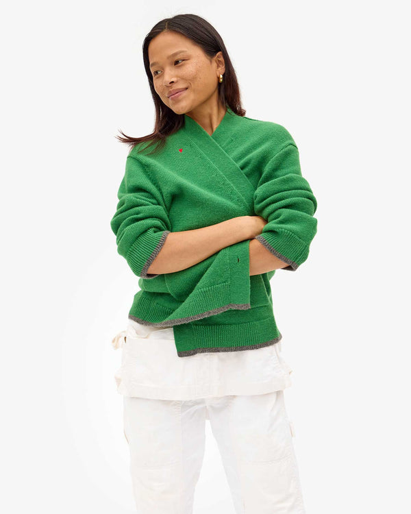 maly wrapping the Oscar Sweater in Granny Smith around herself