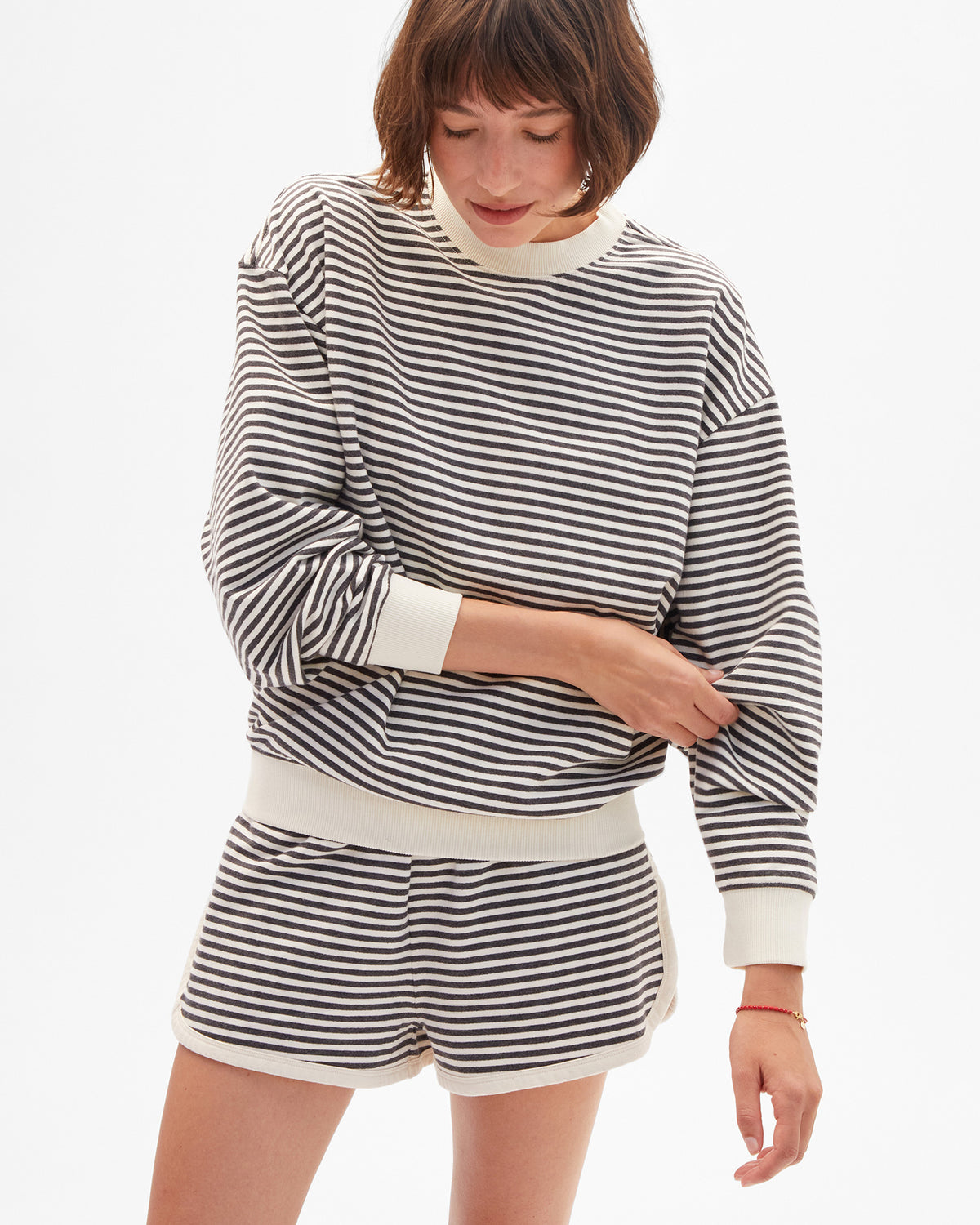 Oversized Sweatshirt with Le Jogging Shorts