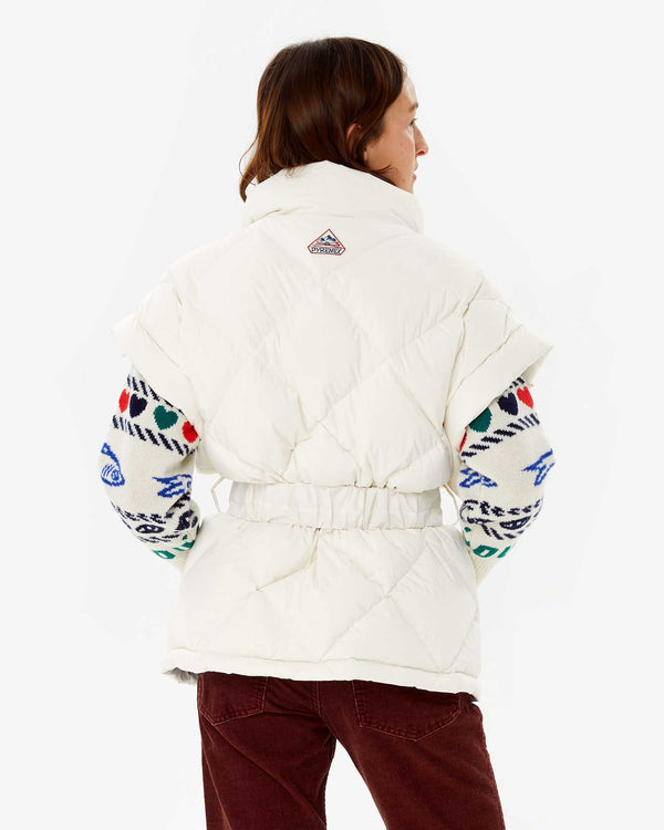 back view of Zoe in the Pryenex Diana Vest in Milk