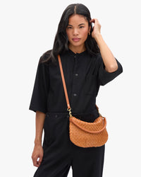 Petit Moyen as crossbody bag