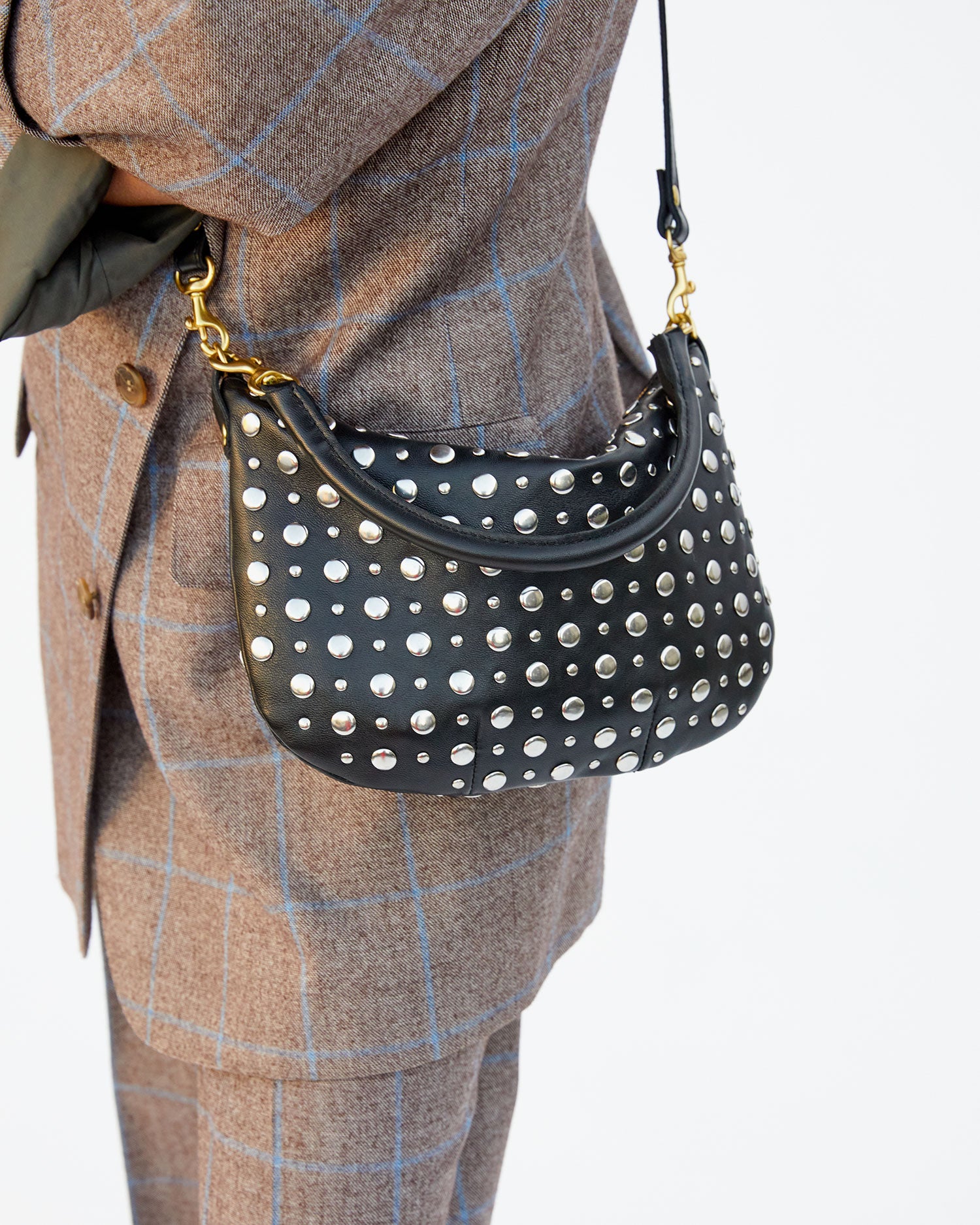 Moyen Henri Black Perforated | Clare V.