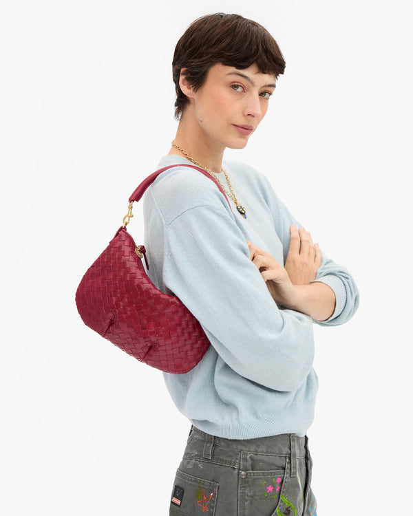 Petit Moyen on Nike's shoulder
