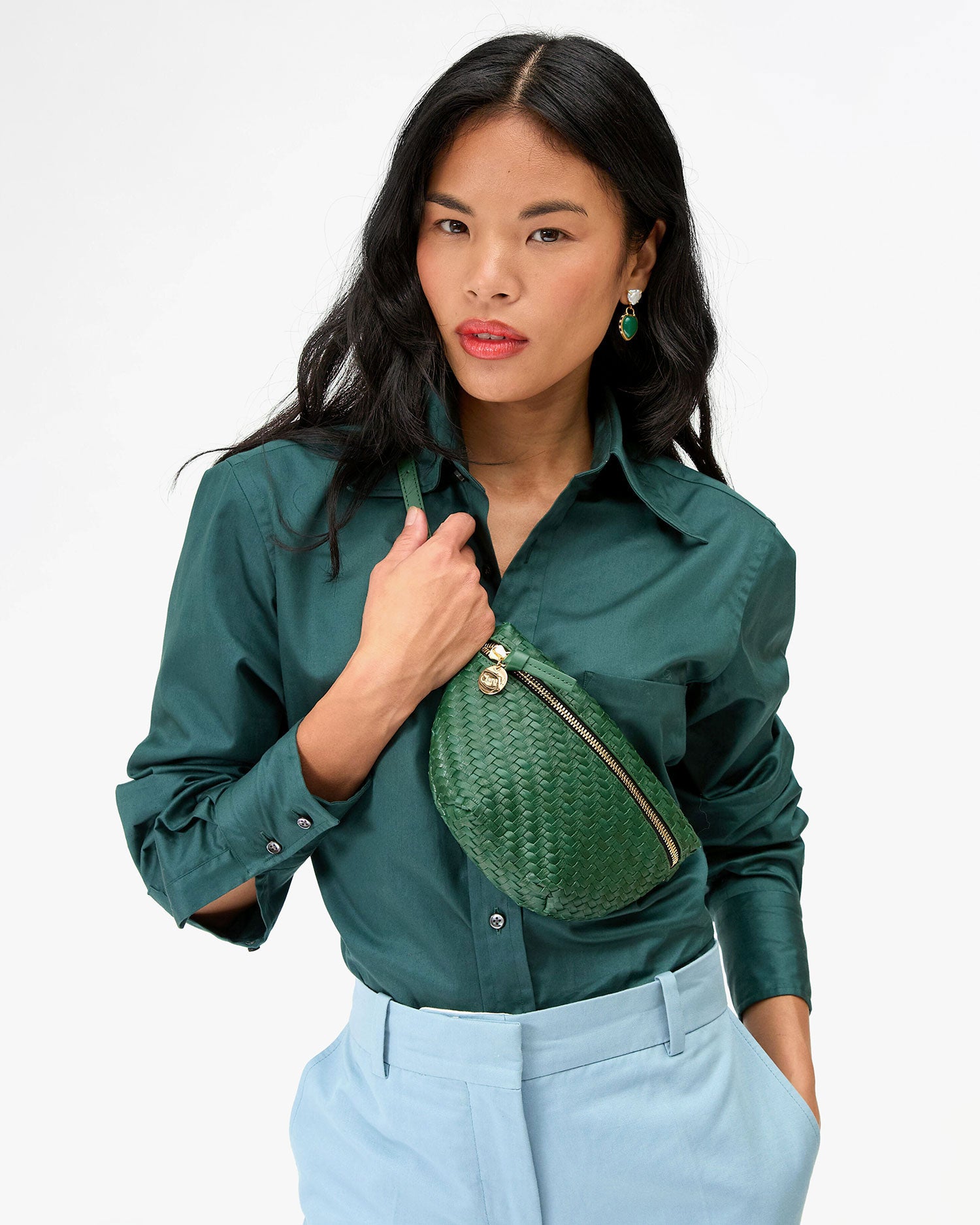 Petite Fanny on Sandra