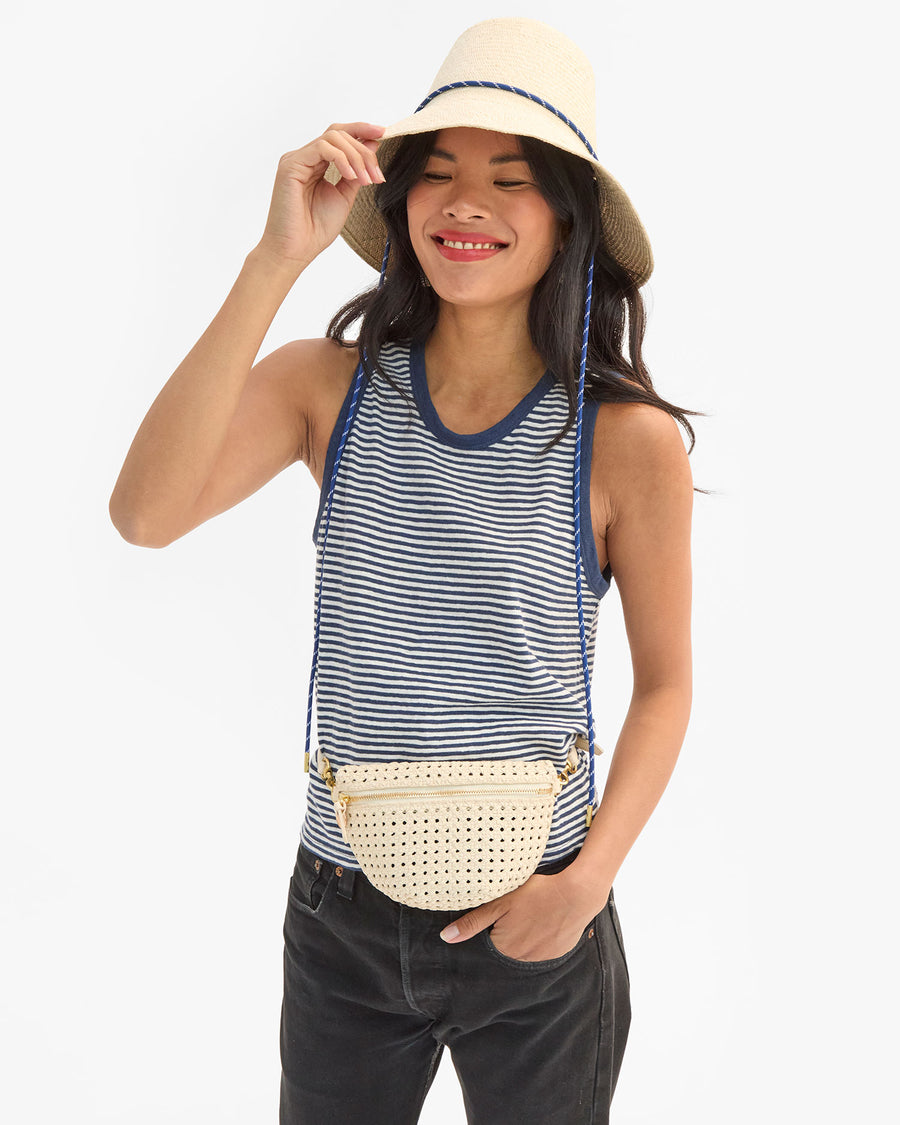 Petite Fanny as belt bag